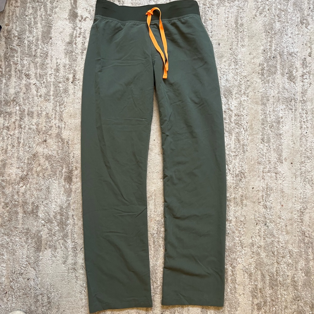 Figs Livingston Basic Scrub Pants - XS - Moss